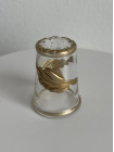 Винтажный коллекционный наперсток Glass and Golden Leaves из стекла с изображением золотых листьев