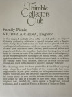 Victoria China наперсток Family Picnic, Thimble Collectors Club, винтажный, коллекционный в оригинальной коробочке с брошюрой