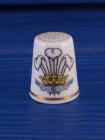 Винтажный коллекционный наперсток от Royal Worcester, выпущенный в Англии в 1981 году к свадьбе принца Чарльза (ныне король Карл III) и принцессы Дианы