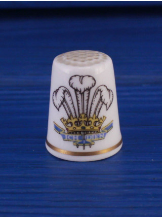 Винтажный коллекционный наперсток от Royal Worcester, выпущенный в Англии в 1981 году к свадьбе принца Чарльза (ныне король Карл III) и принцессы Дианы