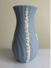 Wedgwood ваза винтажная, коллекционная, джаспер, бисквитный фарфор, редкость, ваза с волнистым краем