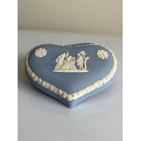 Wedgwood шкатулка в форме сердца, винтажная, коллекционная, бисквитный фарфор, джаспер,1966 год