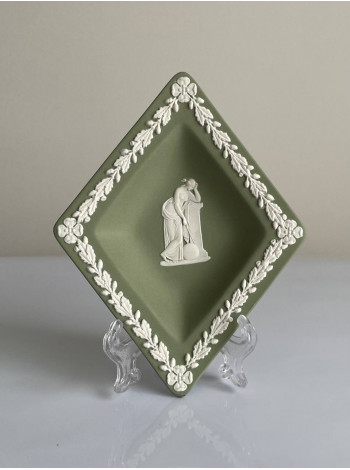 Wedgwood тарелка Буби, Бубны, карточные масти, Веджвуд, винтажная, коллекционная, джаспер, бисквитный фарфор