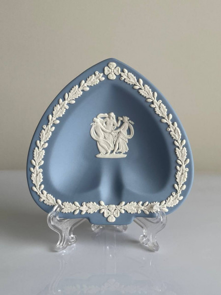 Wedgwood тарелка Пики, карточные масти, Веджвуд, винтажная, коллекционная, джаспер, бисквитный фарфор, с изображением трех граций (Хариты)