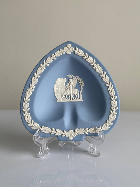 Wedgwood тарелка Пики, карточные масти, Веджвуд, винтажная, коллекционная, джаспер, бисквитный фарфор, голубой Jasper