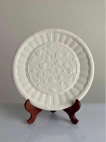 Винтажная коллекционная тарелка дизайна Classic Garden от Wedgwood. Англия, 1996 год