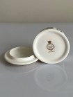Винтажная шкатулка таблетница Welcome to Our New Royal Baby от Royal Collection, в честь рождения принца Луи, третьего ребенка Уильяма и Кейт
