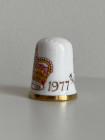 Caverswall наперсток Silver Jubilee Queen Elizabeth II, Елизавета II, винтажный, фарфоровый, коллекционный