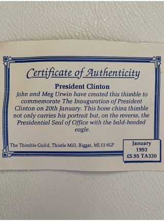 Коллекционный наперсток из английского костяного фарфора President Clinton, изготовленный John и Meg Urwin