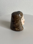 Винтажный наперсток Charles II (Карл Второй) из коллекционной серии Dickens Collection от Francesca Art. Англия, 1983 год