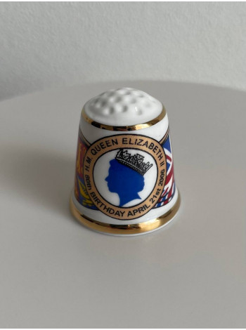 Коллекционный наперсток 80th Birthday Celebration, выпущенный в феврале 2006 года для Thimble Collector Guild к 80-летию Елизаветы Второй