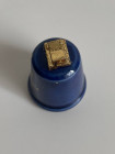 Коллекционный наперсток The Coverdale Bible, выпущенный Nenthorn специально для Thimble Collector Guild