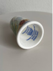 Коллекционный наперсток Ladybird (Божья коровка), выпущенный Harcourt China для Thimble Collector Guild. Декорирован золотом 22К