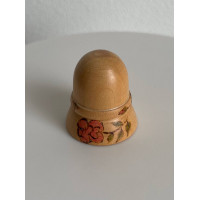 Винтажный коллекционный наперсток из дерева Floral Hat, изготовленный Trevor Warington для Thimble Collector Guild