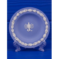 Wedgwood тарелка, блюдце Скорпион, Scorpius, Знаки Зодиака, винтажная, коллекционная, бисквитный фарфор, джаспер, в оригинальной коробочке с брошюрой