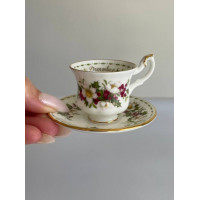 Royal Albert чайная пара December, Декабрь, миниатюра, винтажная, коллекционная