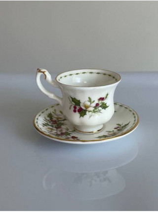 Royal Albert чайная пара December, Декабрь, миниатюра, винтажная, коллекционная