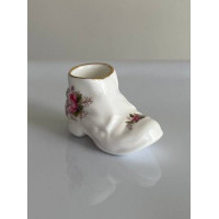 Коллекционный миниатюрный башмачок дизайна Lavender Rose от Royal Albert